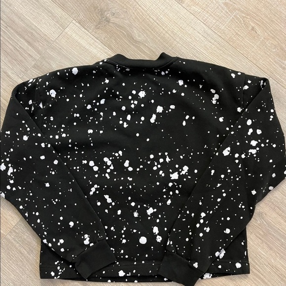 Tom and Jerry Graphic Sweatshirt Juniors - Picture 3 of 4